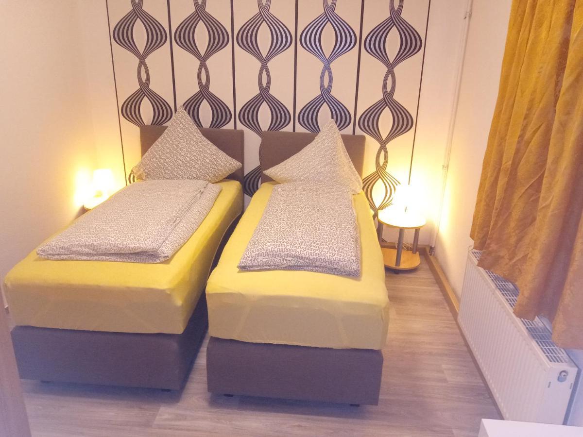Hotel & Restaurant Zum Adlersberg Schleusingen Экстерьер фото